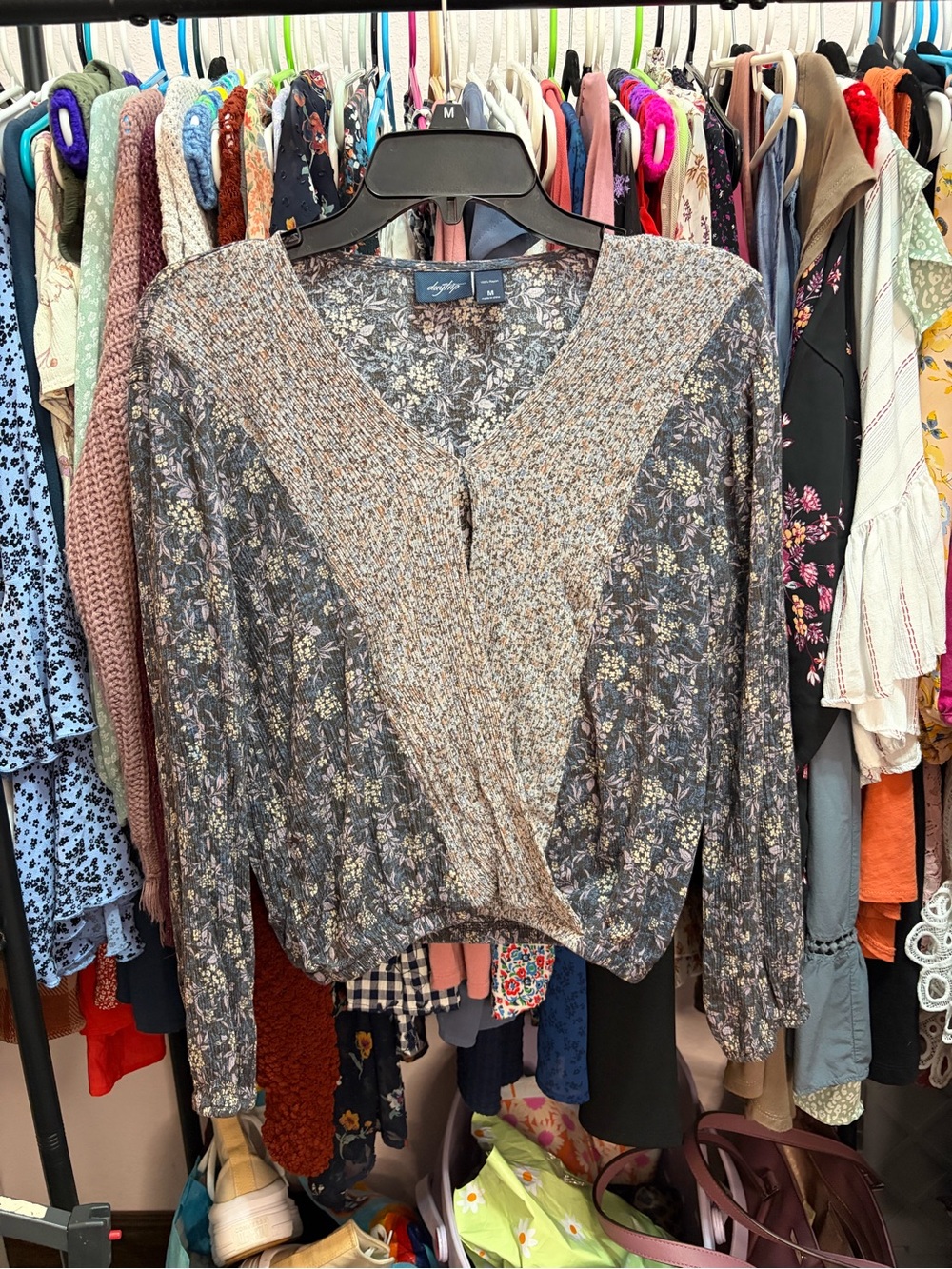 Daytrip Gray Floral Knit-Trim V-Neck Tunic
